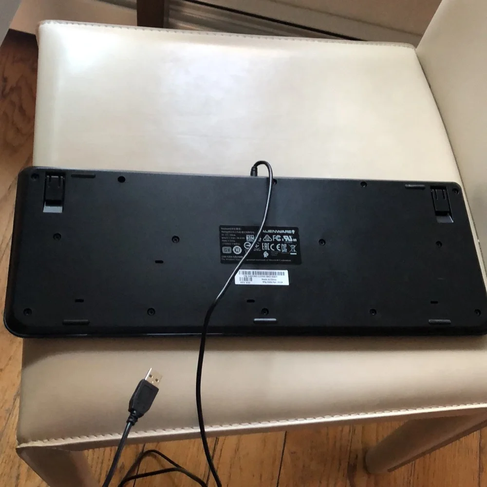 ALIENWARE keyboard. Like new. Barely used. Works perfectly. Tactile keyboard.